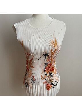 Bailey pleated floral tank top BNWT small pearls